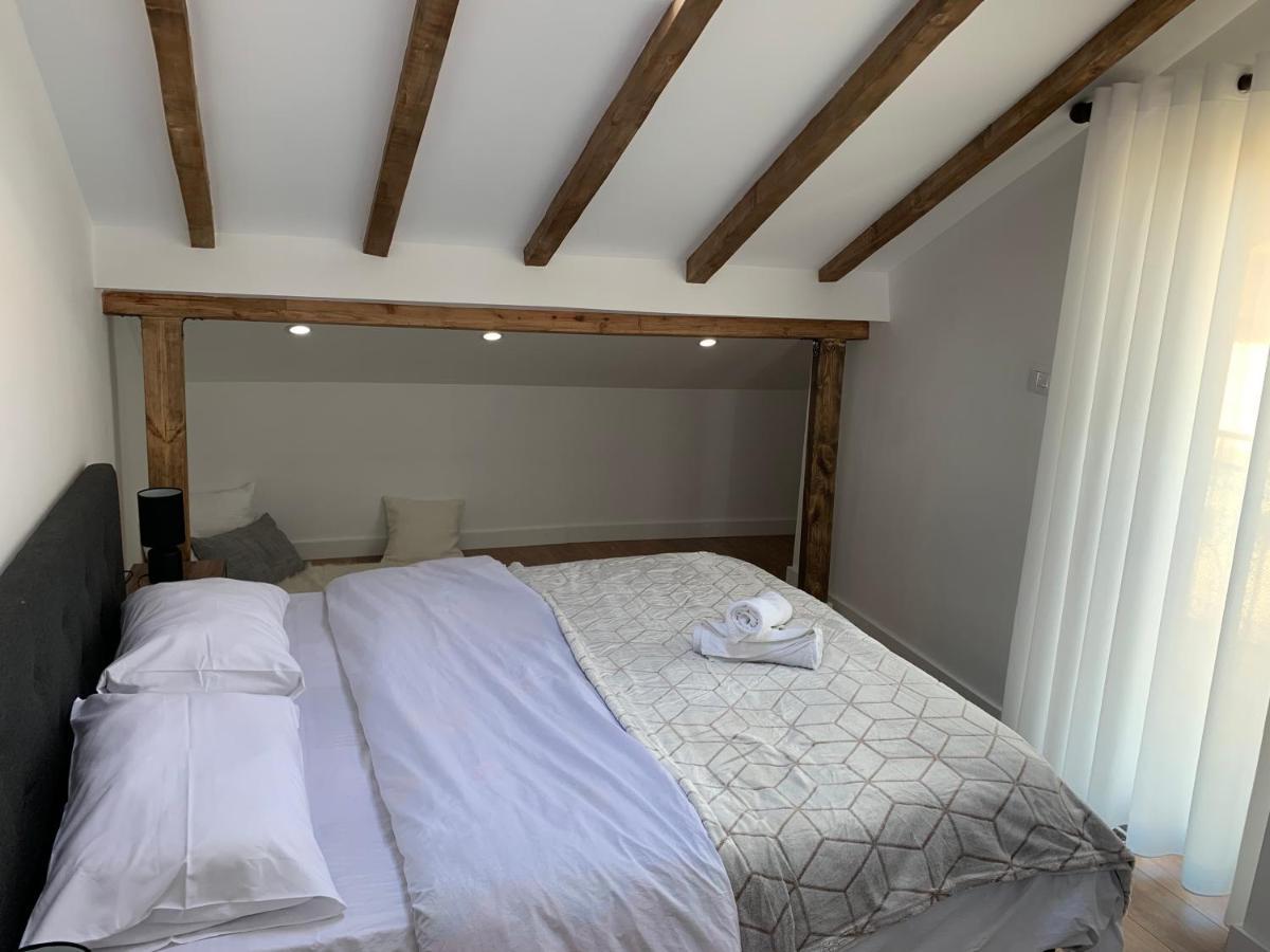 Noah'S Attic - Apartment Hotel In Korce Esterno foto